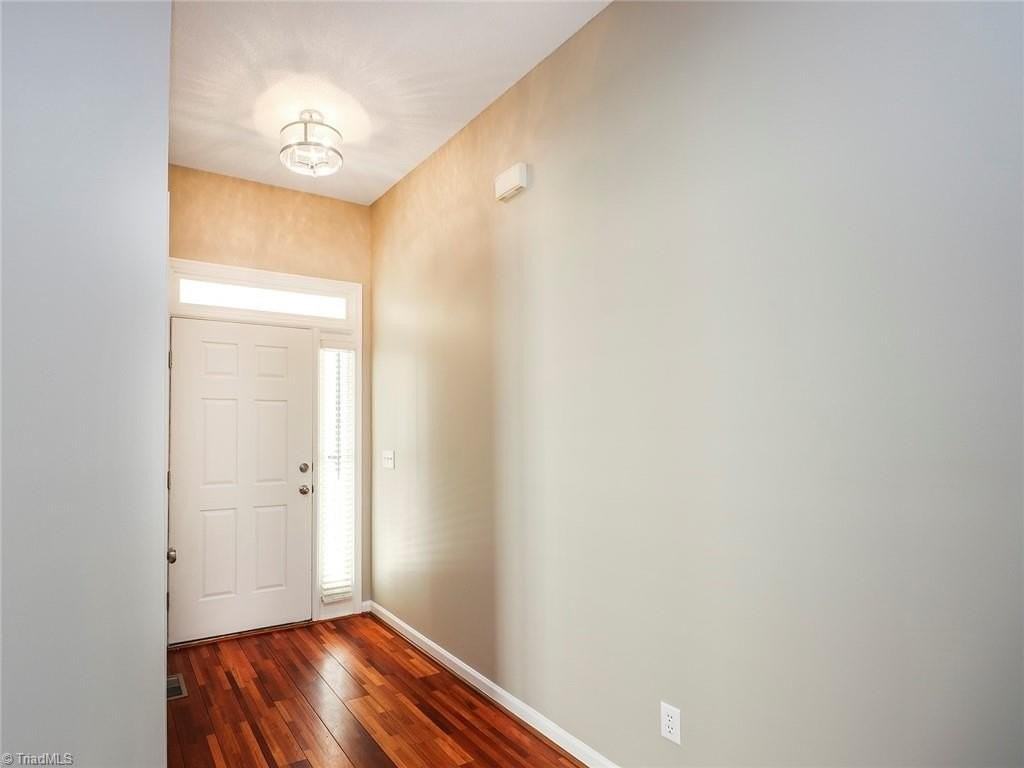 3401 Trail Ridge Dr - Photo 4 of 29