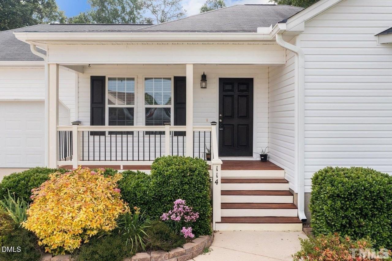 114 New River Ct - Photo 3 of 10