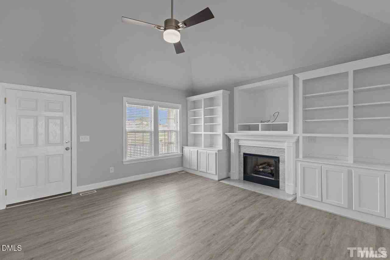 114 New River Ct - Photo 4 of 10