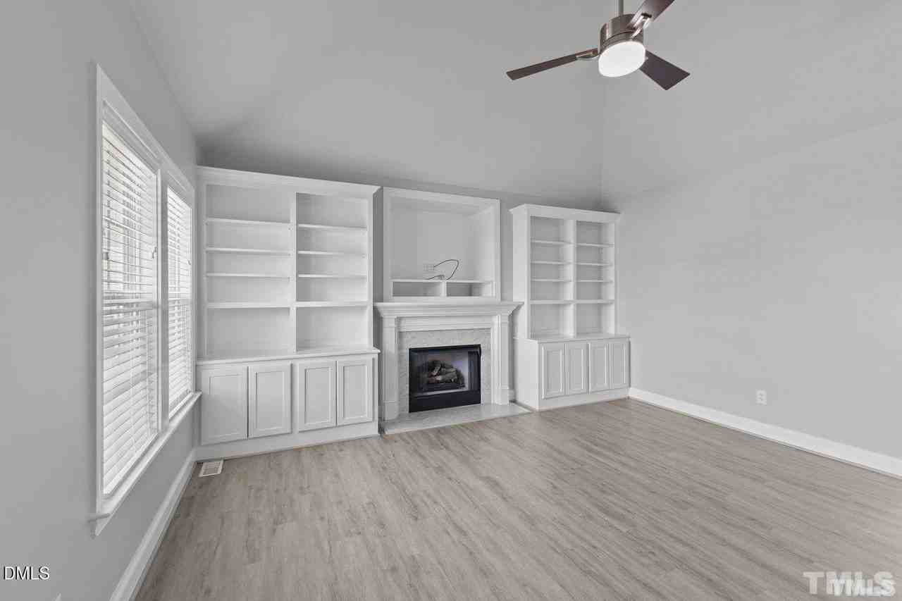 114 New River Ct - Photo 5 of 10