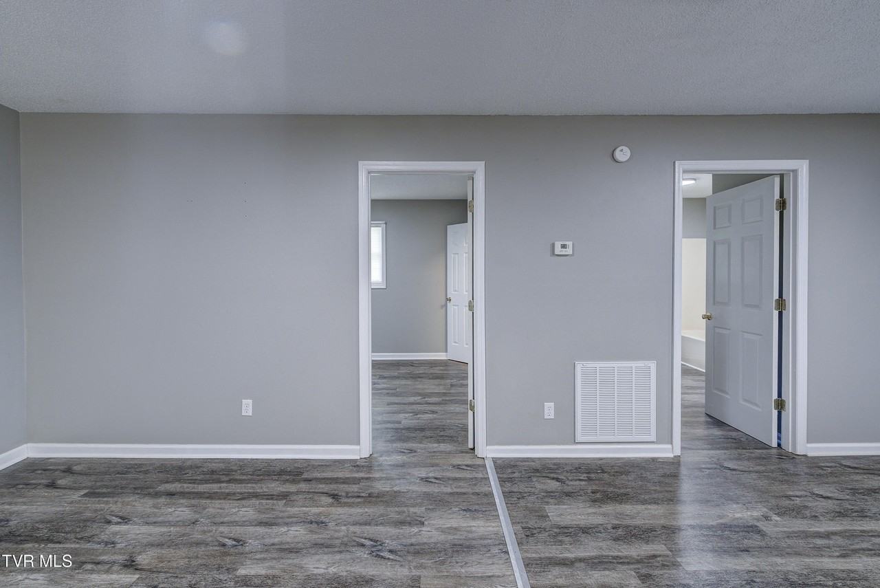 175 Scenic Apartment Rd Apt 4 #4 - Photo 7 of 18