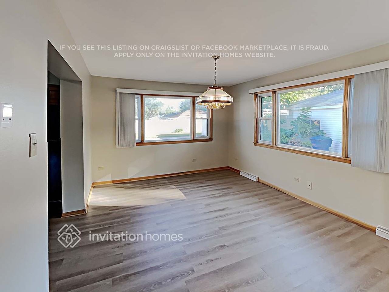 8741 Sproat Ave - Photo 6 of 21