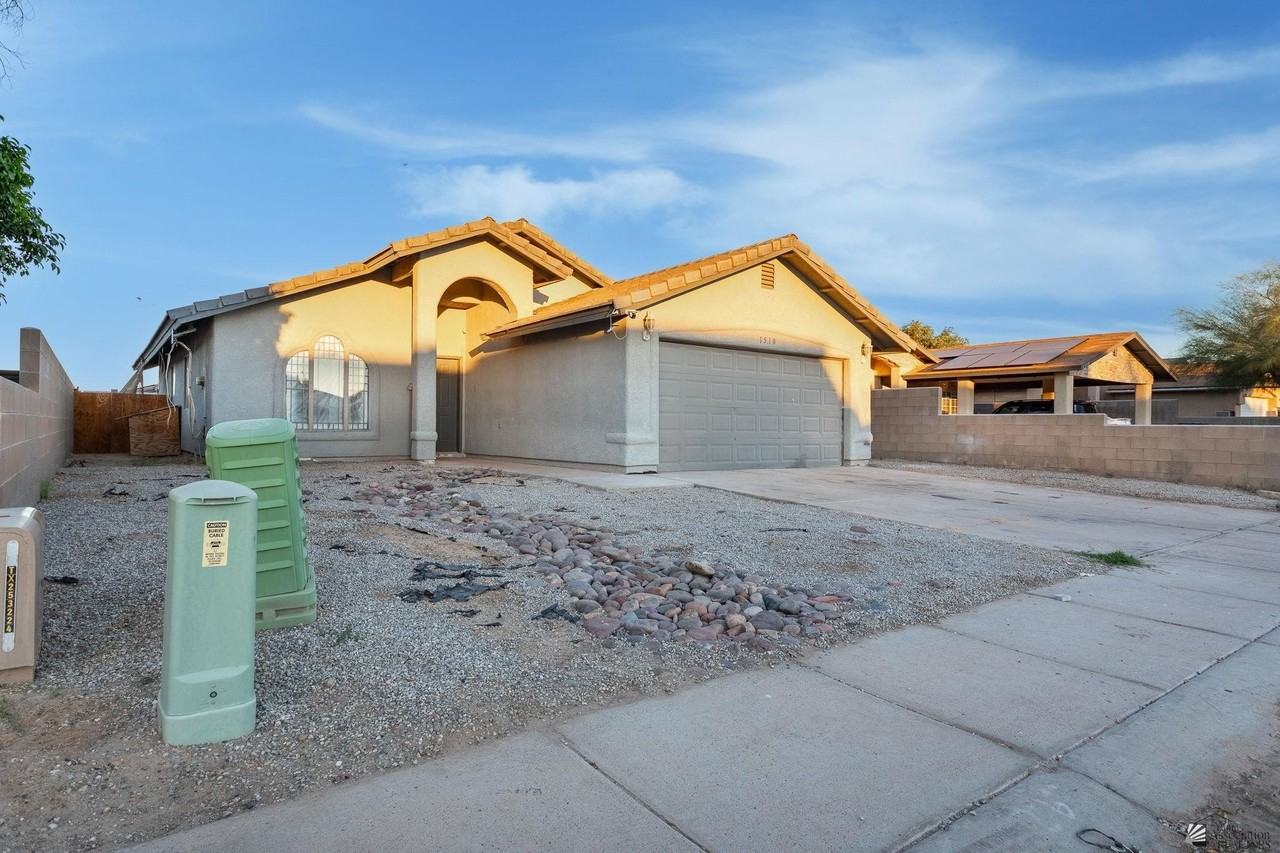 1510 N 9th Ave - Photo 2 of 24