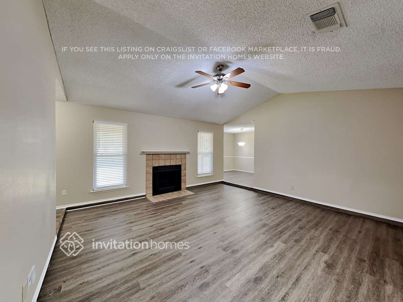 305 Iberis Dr - Photo 3 of 15