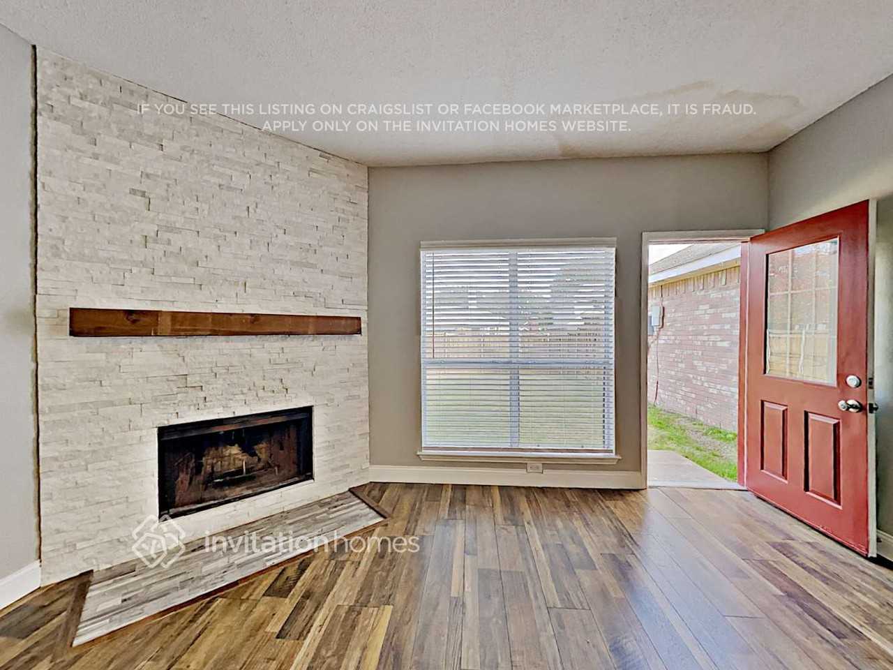 7992 Roundtable Rd - Photo 5 of 17