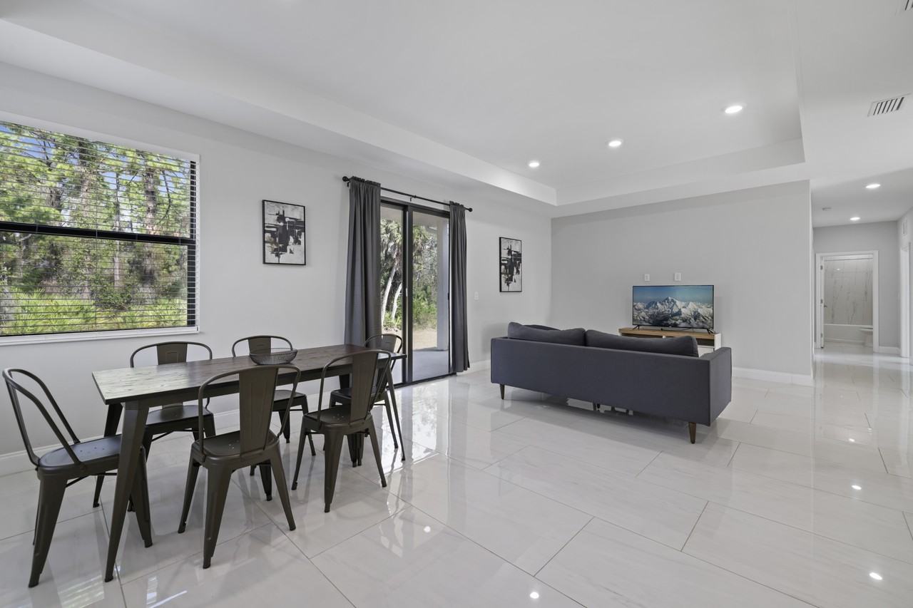 674 Windermere Dr #1 - Photo 6 of 30