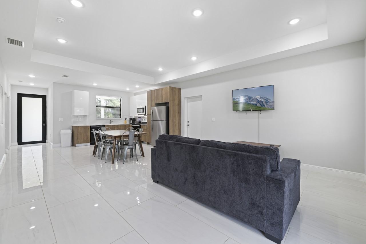 2011 Olsen Ln #1 - Photo 4 of 28