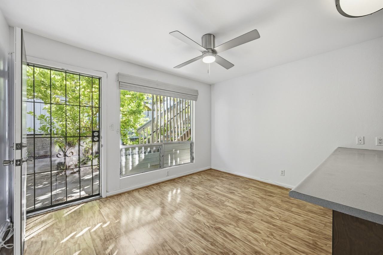 2136 Konou Pl #102 - Photo 6 of 19