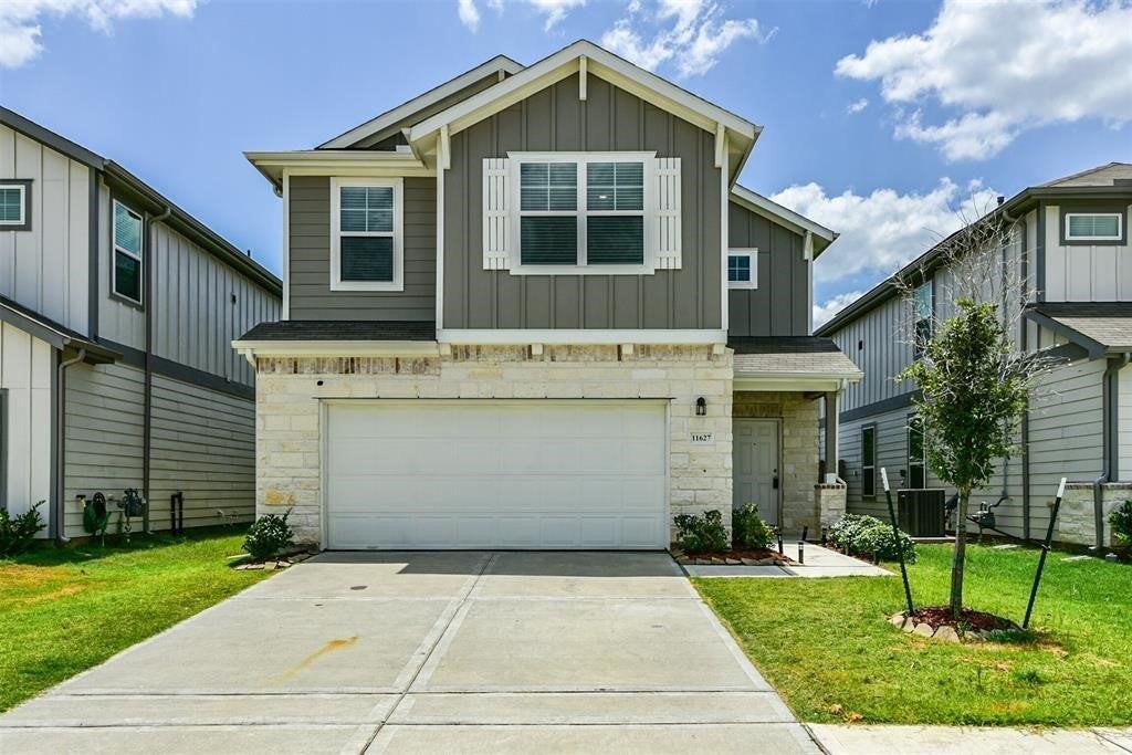 11627 Braemar Village Dr