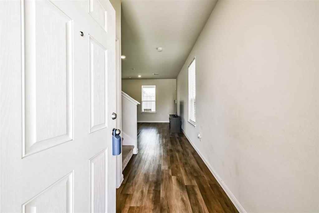 11627 Braemar Village Dr - Photo 3 of 27