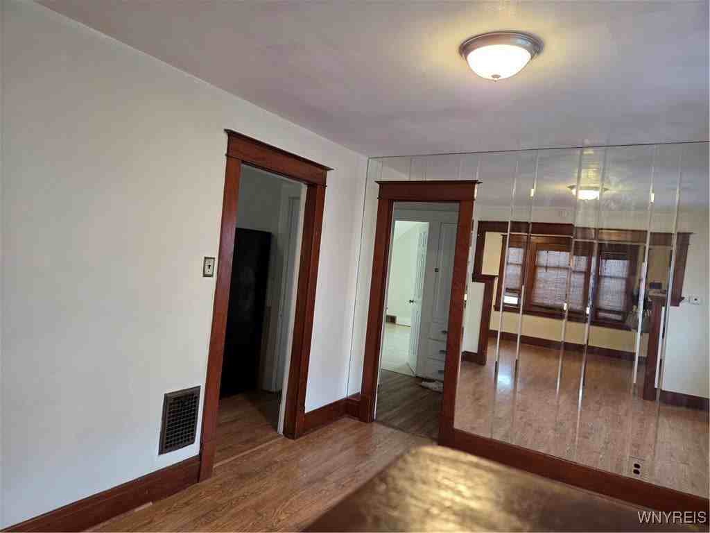 212 Newburgh Ave - Photo 6 of 17