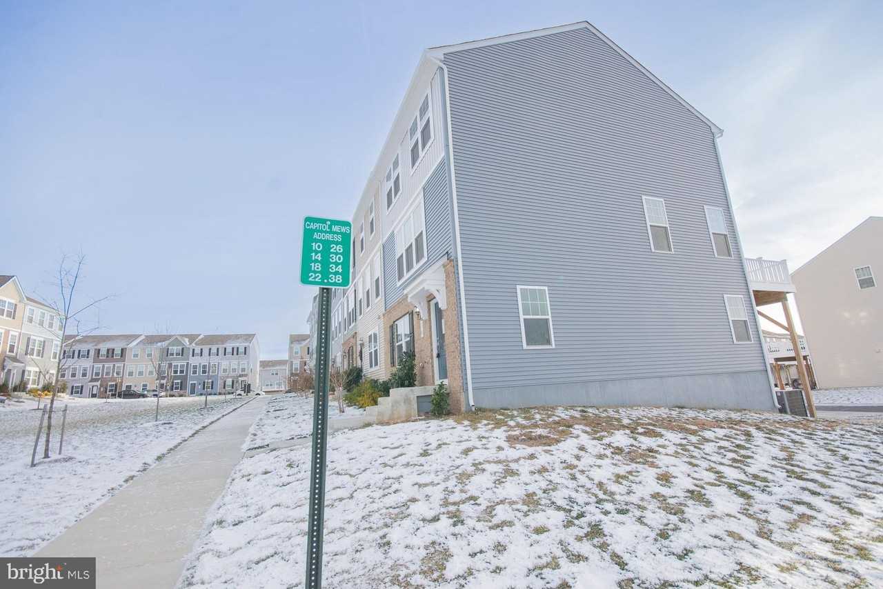 10 Capitol Mews - Photo 2 of 50