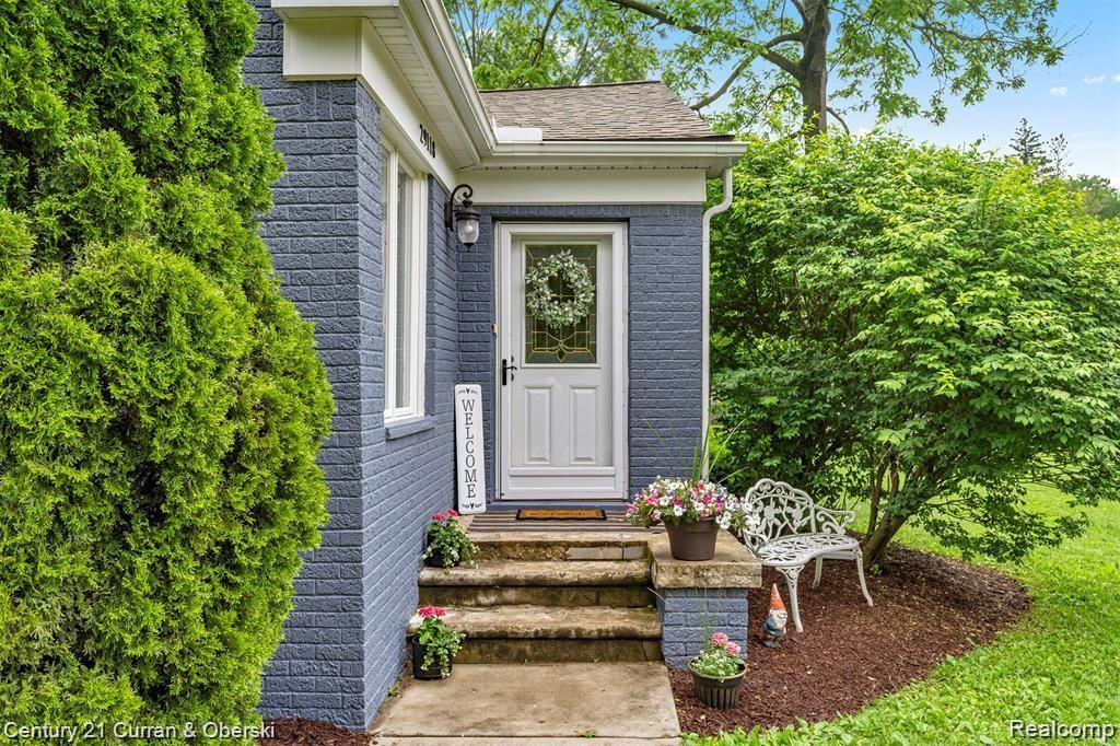 29118 Clarita St - Photo 2 of 43