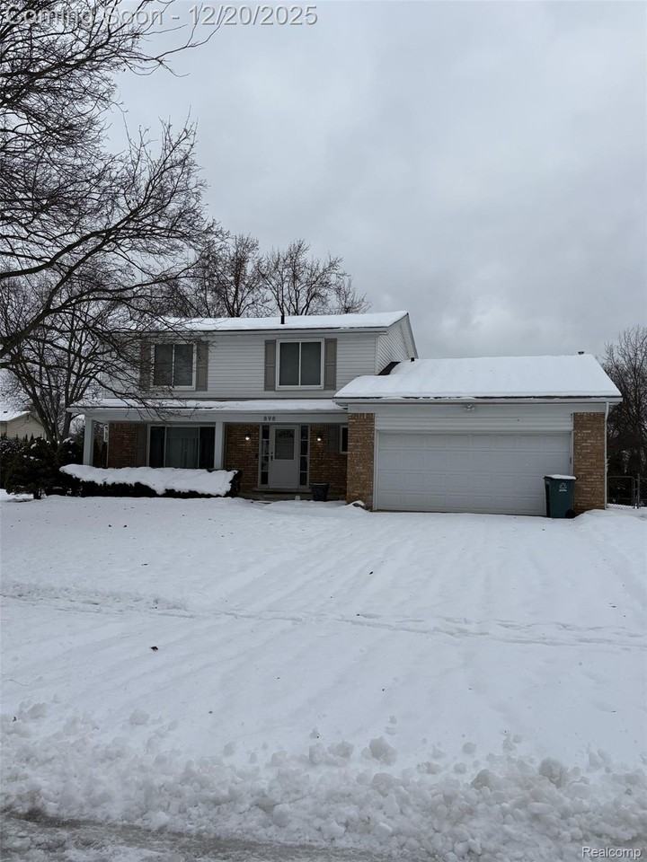 898 Portsmouth Dr - Photo 2 of 14