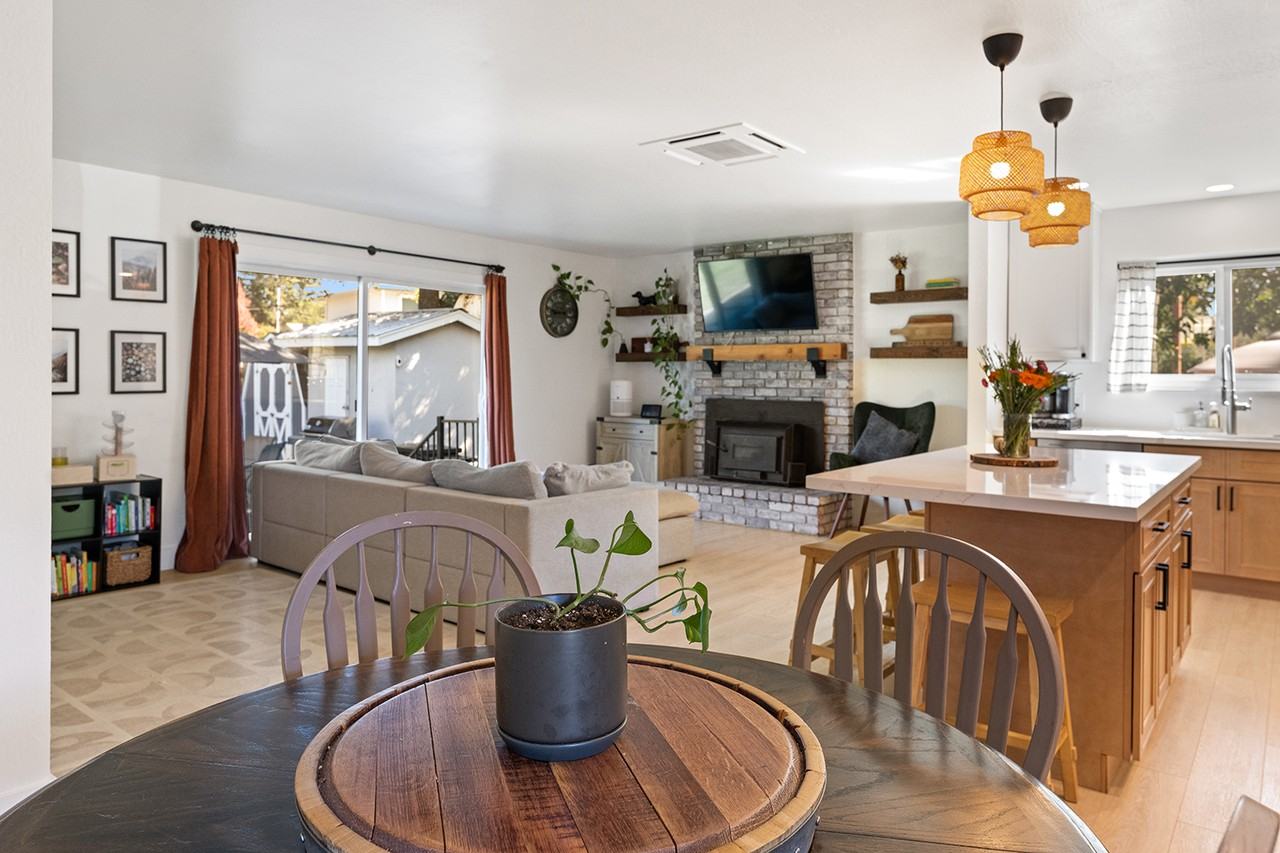 199 Bailhache Ave - Photo 3 of 17