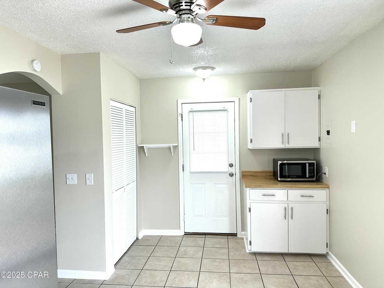 215 San Pablo St - Photo 4 of 11