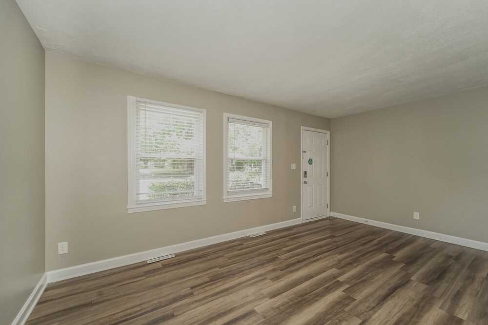 4700 Hidden Valley Rd - Photo 6 of 16