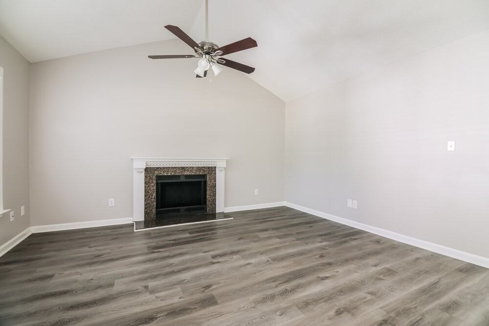 4304 Candle Ct - Photo 4 of 16