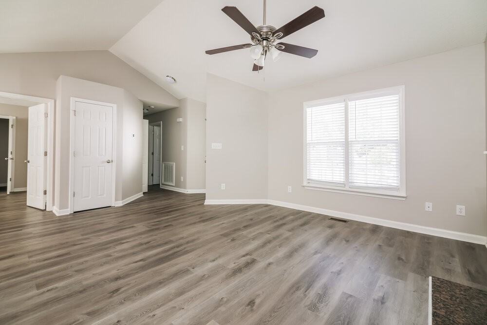 4304 Candle Ct - Photo 5 of 16