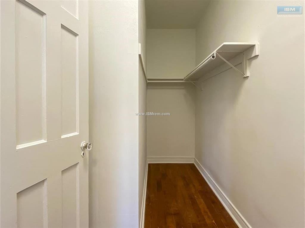 Gailmore Apartments - Photo 6 of 19