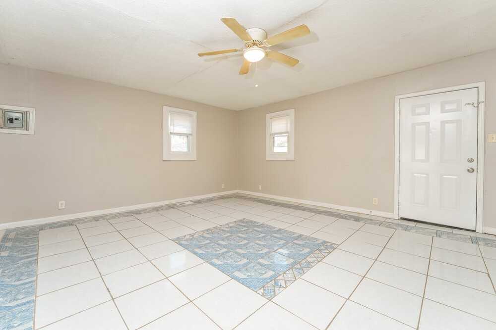 5584 Marbut Rd - Photo 6 of 17