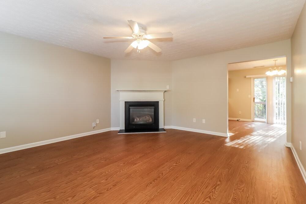 348 Springbottom Ct - Photo 4 of 20