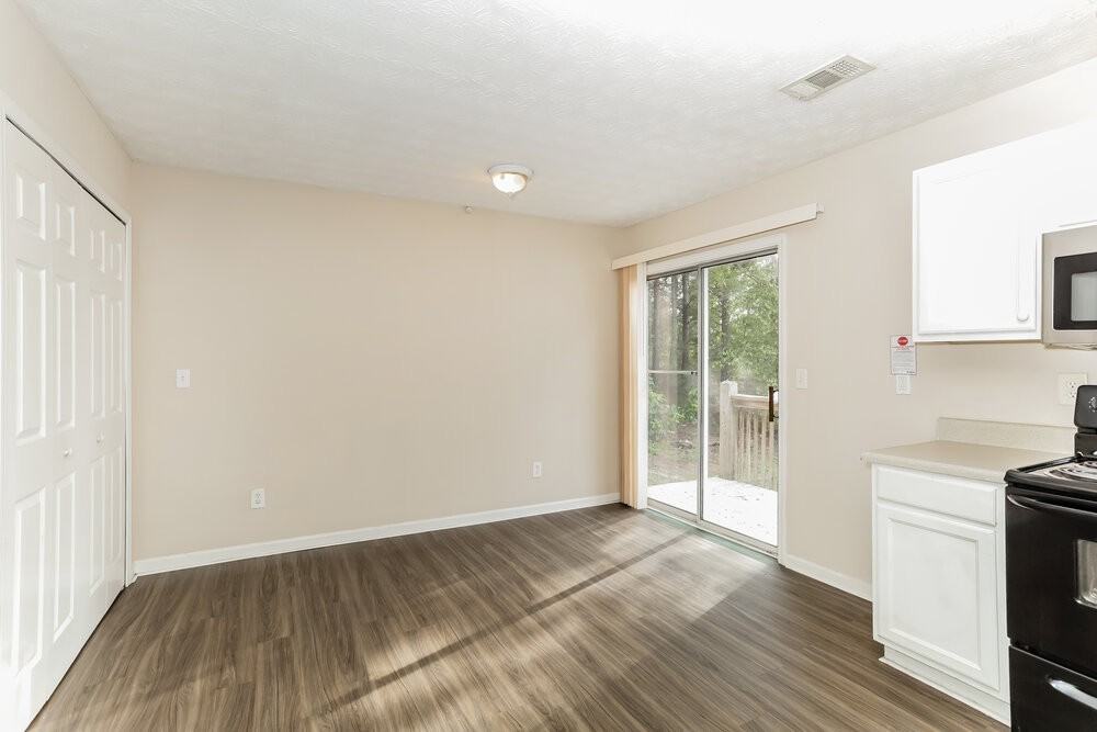 7011 Setters Way - Photo 6 of 16