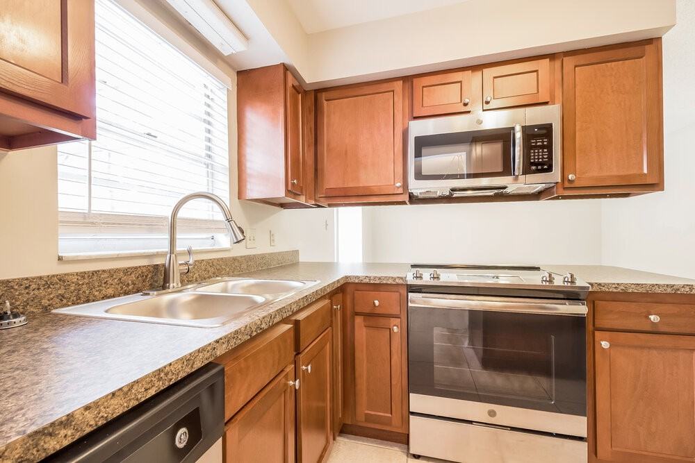 234 Oak Rd - Photo 5 of 14