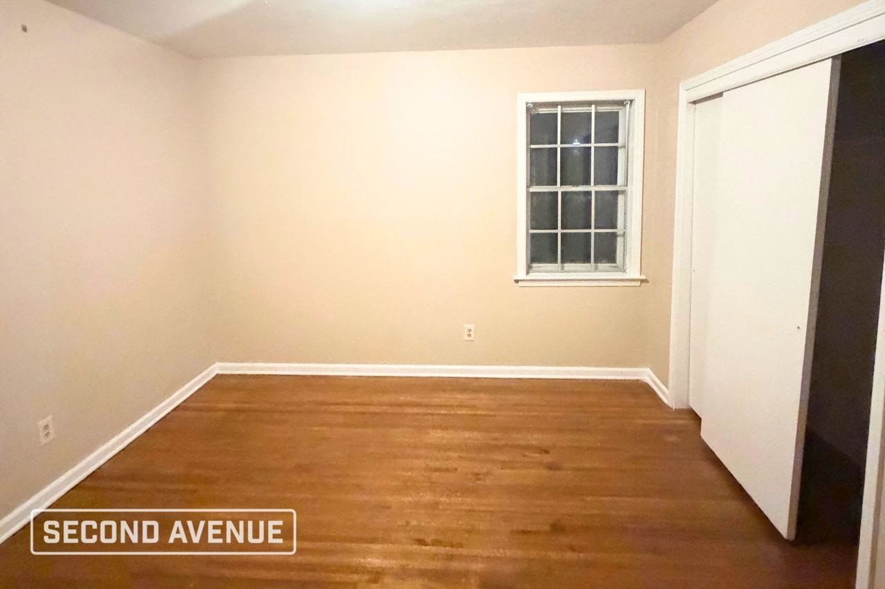 3088 Lynchburg St - Photo 2 of 16