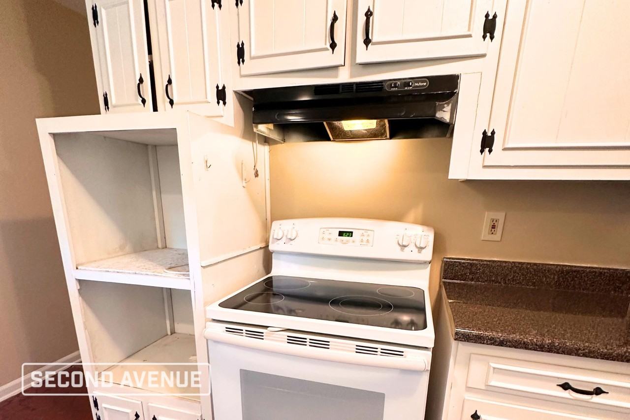 3088 Lynchburg St - Photo 3 of 16