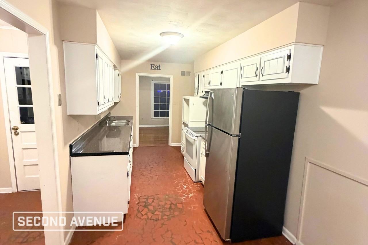 3088 Lynchburg St - Photo 4 of 16