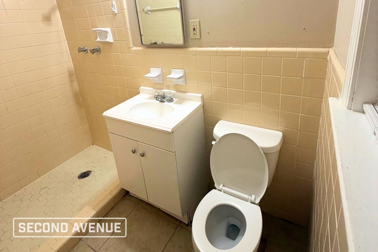 3088 Lynchburg St - Photo 7 of 16