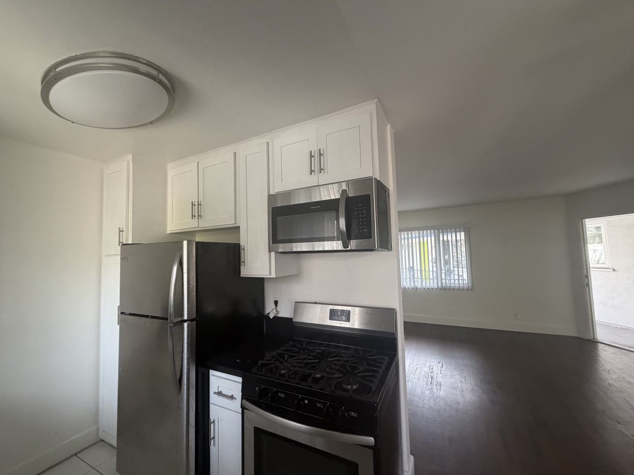 2700 Abbot Kinney Boulevard #9 - Photo 7 of 26