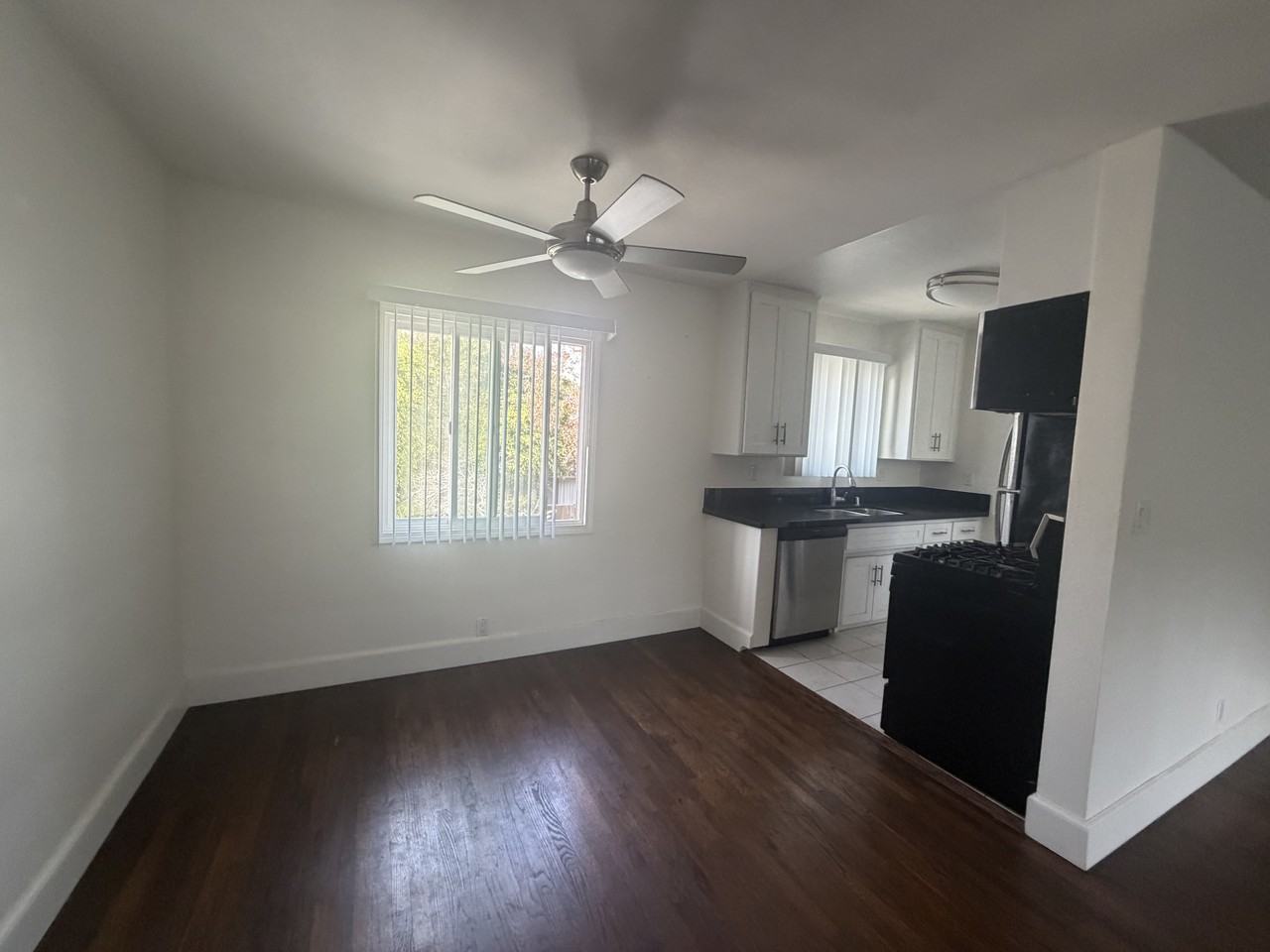 2700 Abbot Kinney Boulevard #9 - Photo 6 of 26