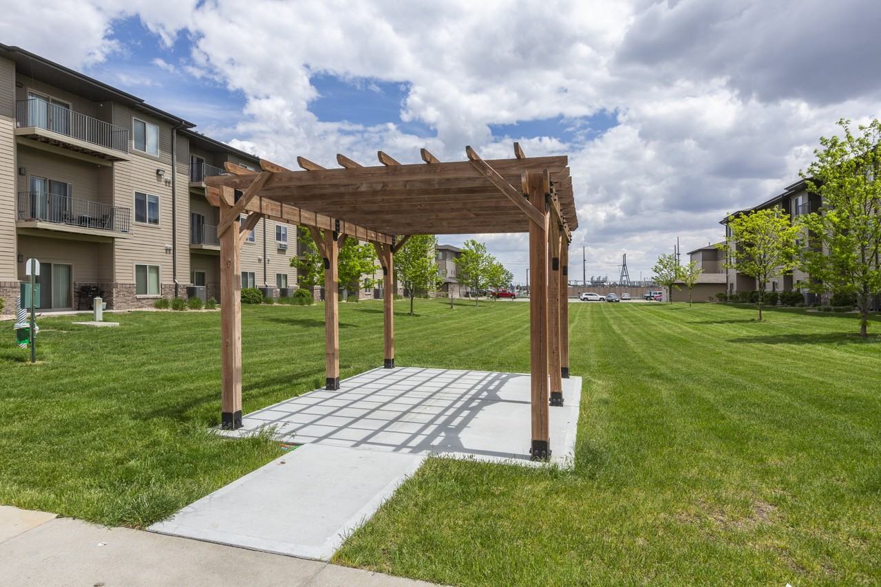 The Sterling Apartments at Grand Island - Photo 4 of 38