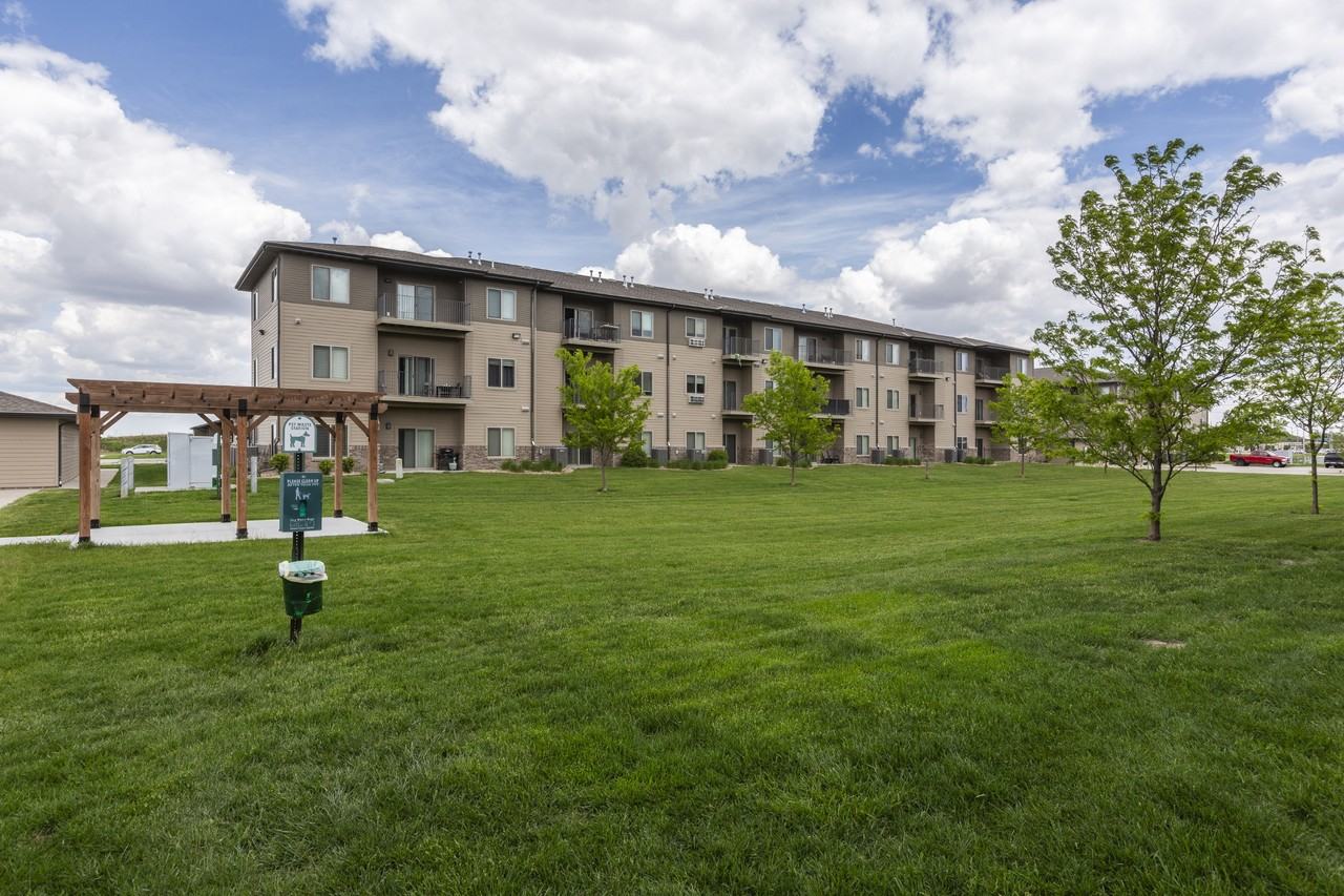 The Sterling Apartments at Grand Island - Photo 5 of 38