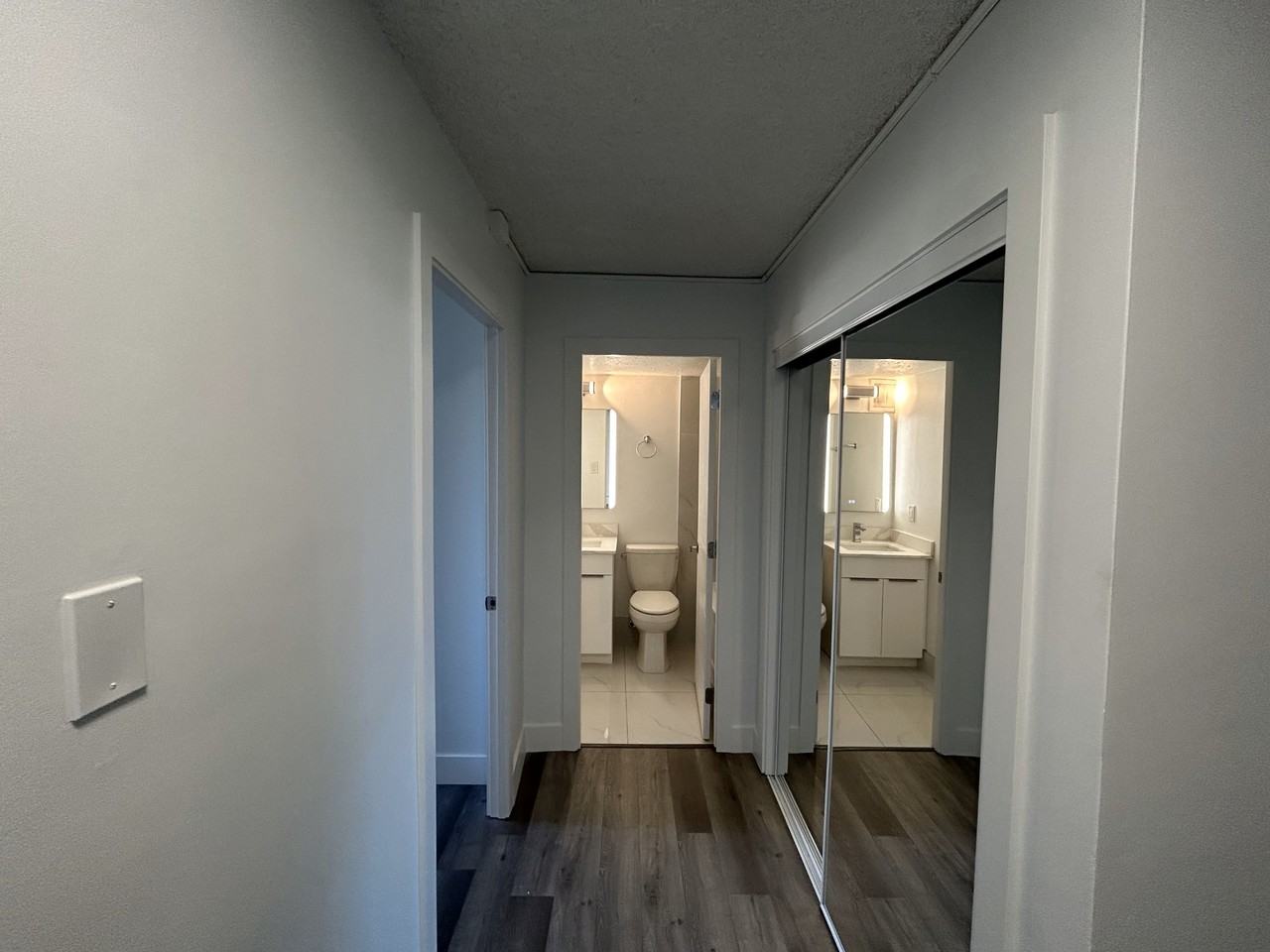 Qute Place - Photo 3 of 6