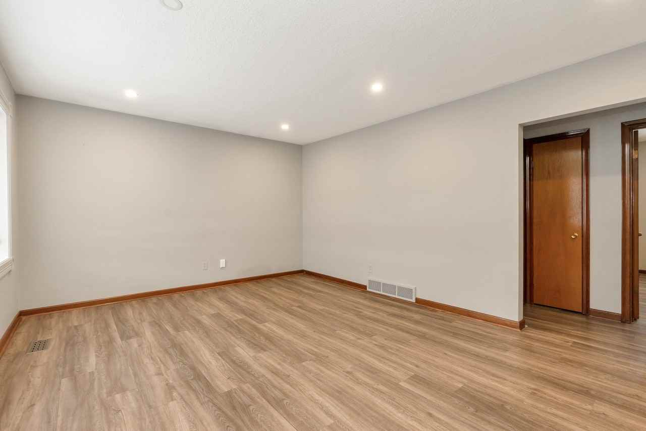 178 Wellington St E, Barrie, ON L4M 2C8, Canada - Photo 5 of 16