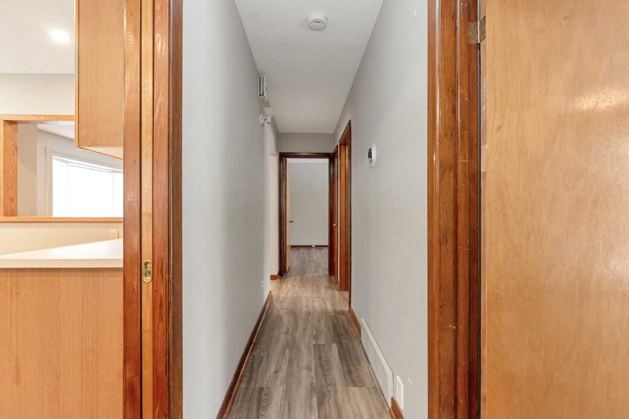 178 Wellington St E, Barrie, ON L4M 2C8, Canada - Photo 6 of 11