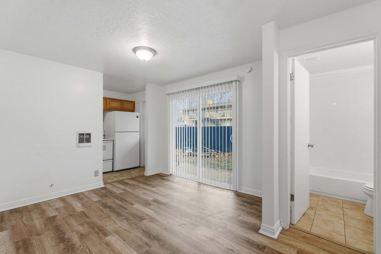 Eccles Avenue Apartments - Photo 7 of 16