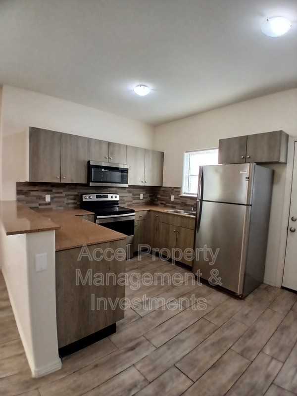 3713 Whitewing Ave #2 - Photo 7 of 20