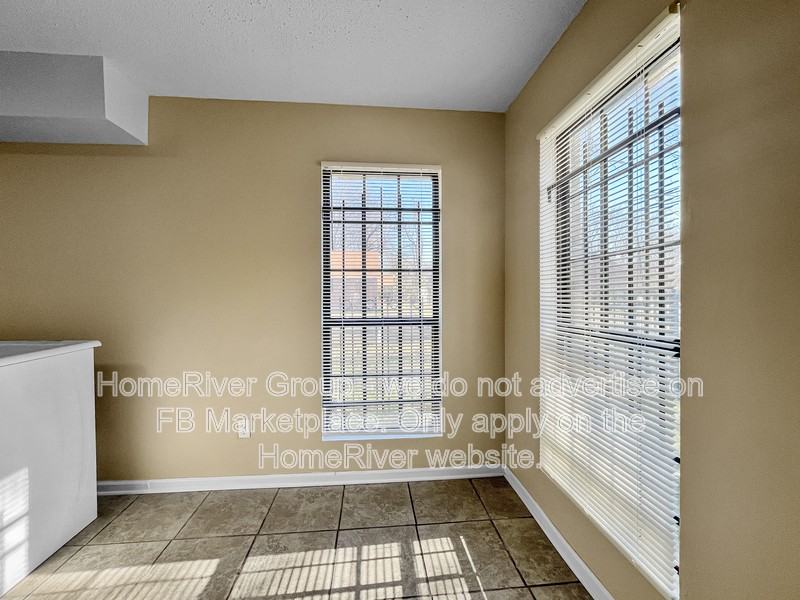 482 Williams Ave #101 - Photo 4 of 21