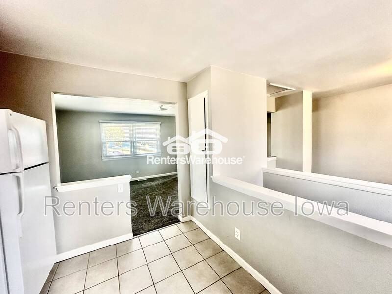 4120 Se 15th Ct - Photo 5 of 15