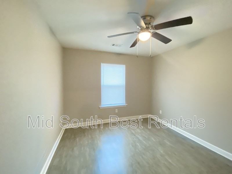 208 Magnolia Ct - Photo 7 of 18