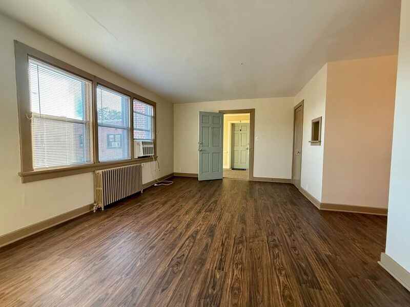 1400 Kenmore Ave #E6 - Photo 3 of 11