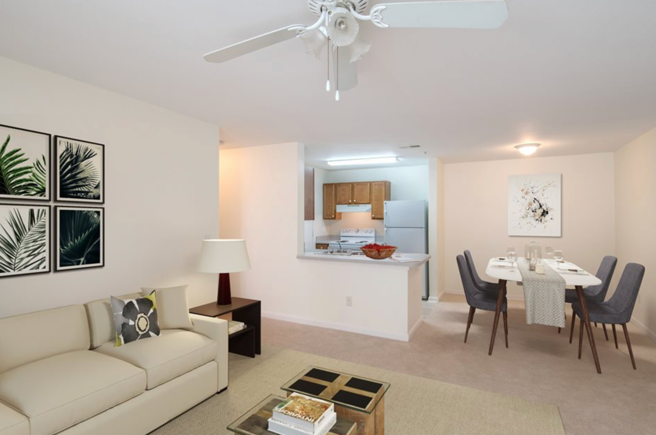 Springfield Crossing Apartments your next home—where comfort, convenience, and community come together! - Photo 7 of 28