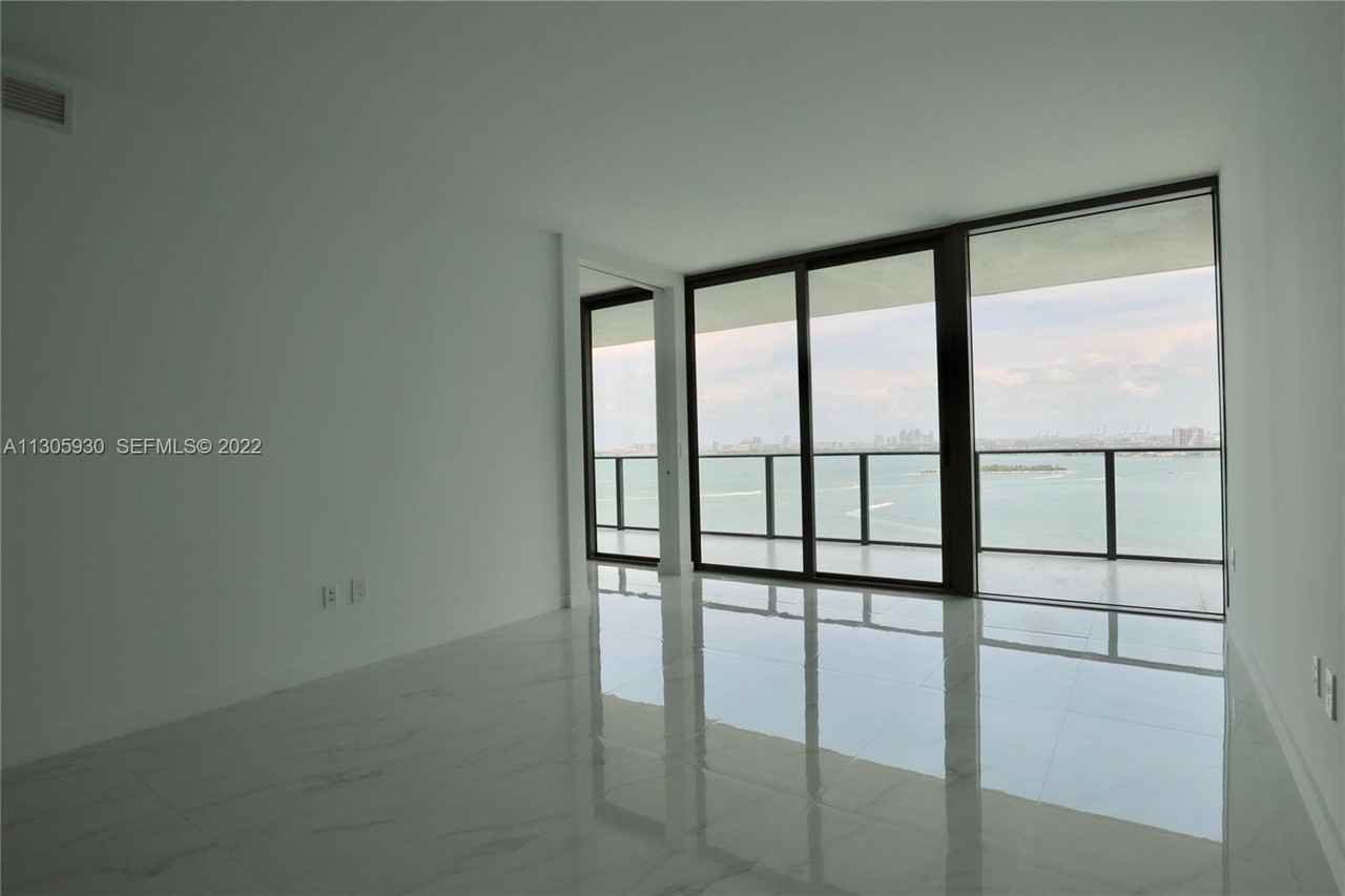 NE 30th St & Biscayne Blvd - Photo 3 of 10