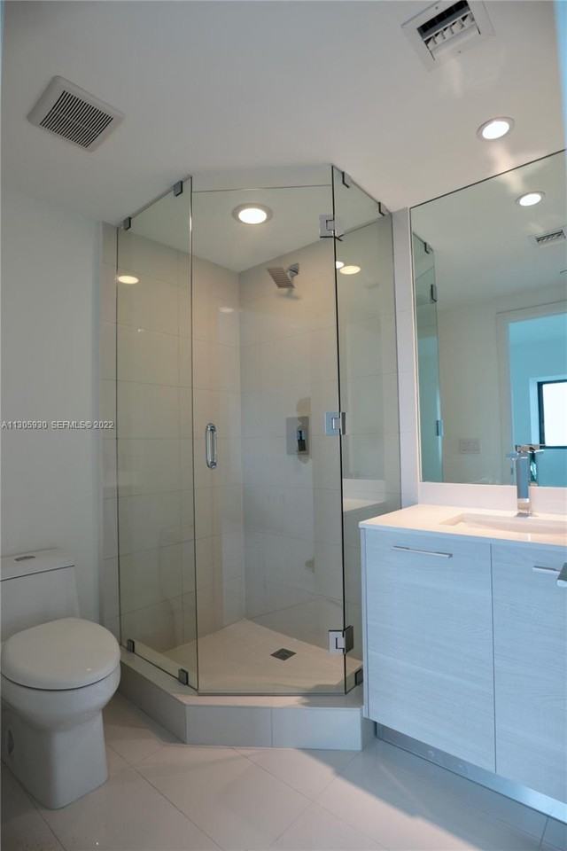 NE 30th St & Biscayne Blvd - Photo 7 of 10