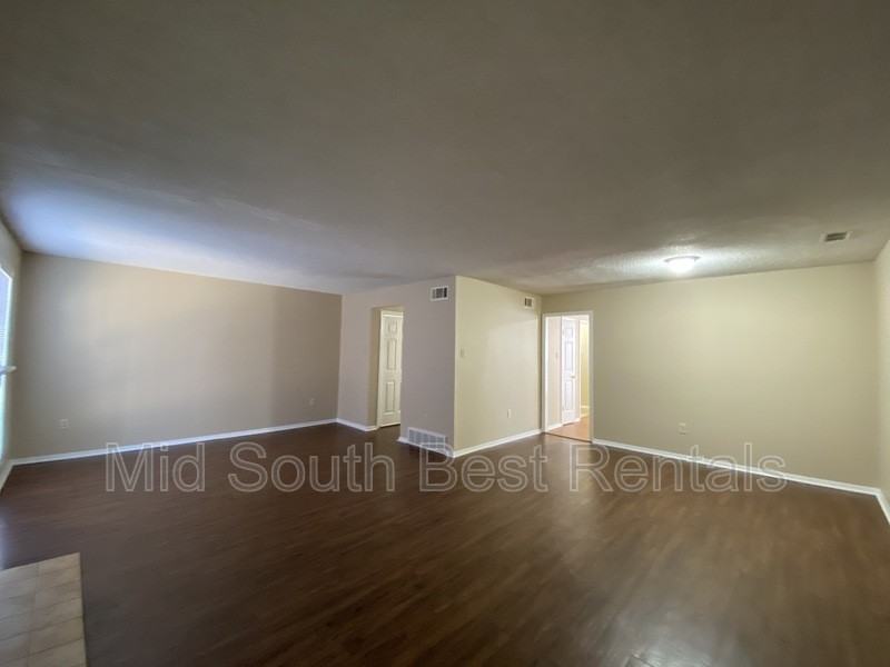 3082 Littlefield Cv - Photo 6 of 17