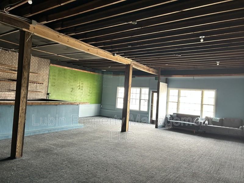 2617 Broad Ave - Photo 6 of 11